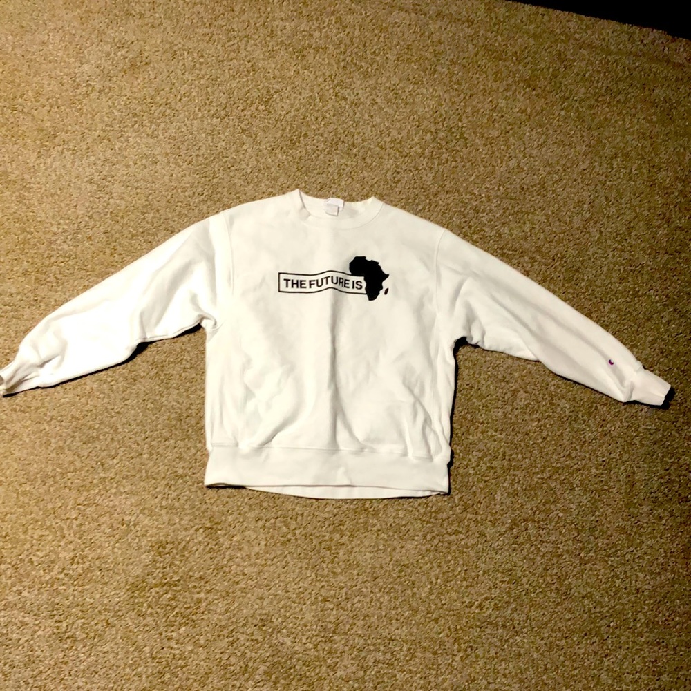 Champion x “The Future is Africa” Reverse Weave Size Large